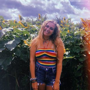 Meet your Posher, Ashley